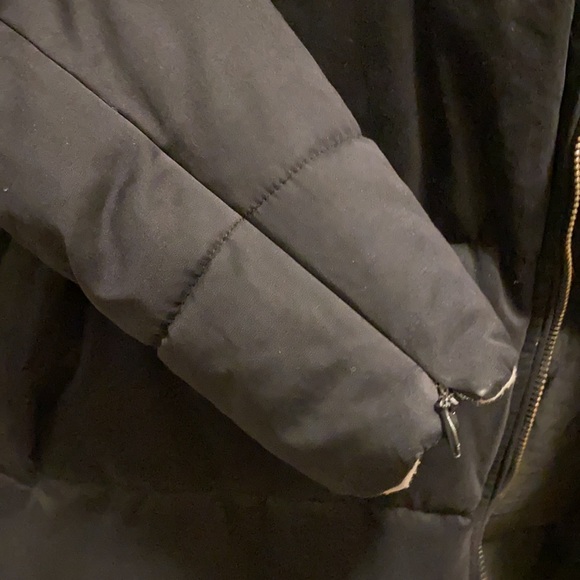 FOREVER 21 BLACK PUFFER COAT - Picture 10 of 12